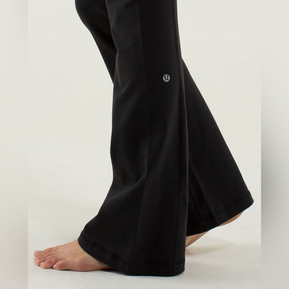 Lululemon Groove Pant (Tall) *Full-On Luon size 6 EUC medium rise inseam 35” - Picture 3 of 8